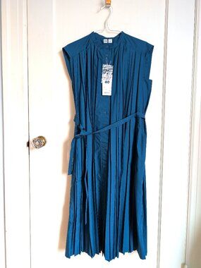 open lace back dress Halter Neck Ruffle Dress – Moon 45